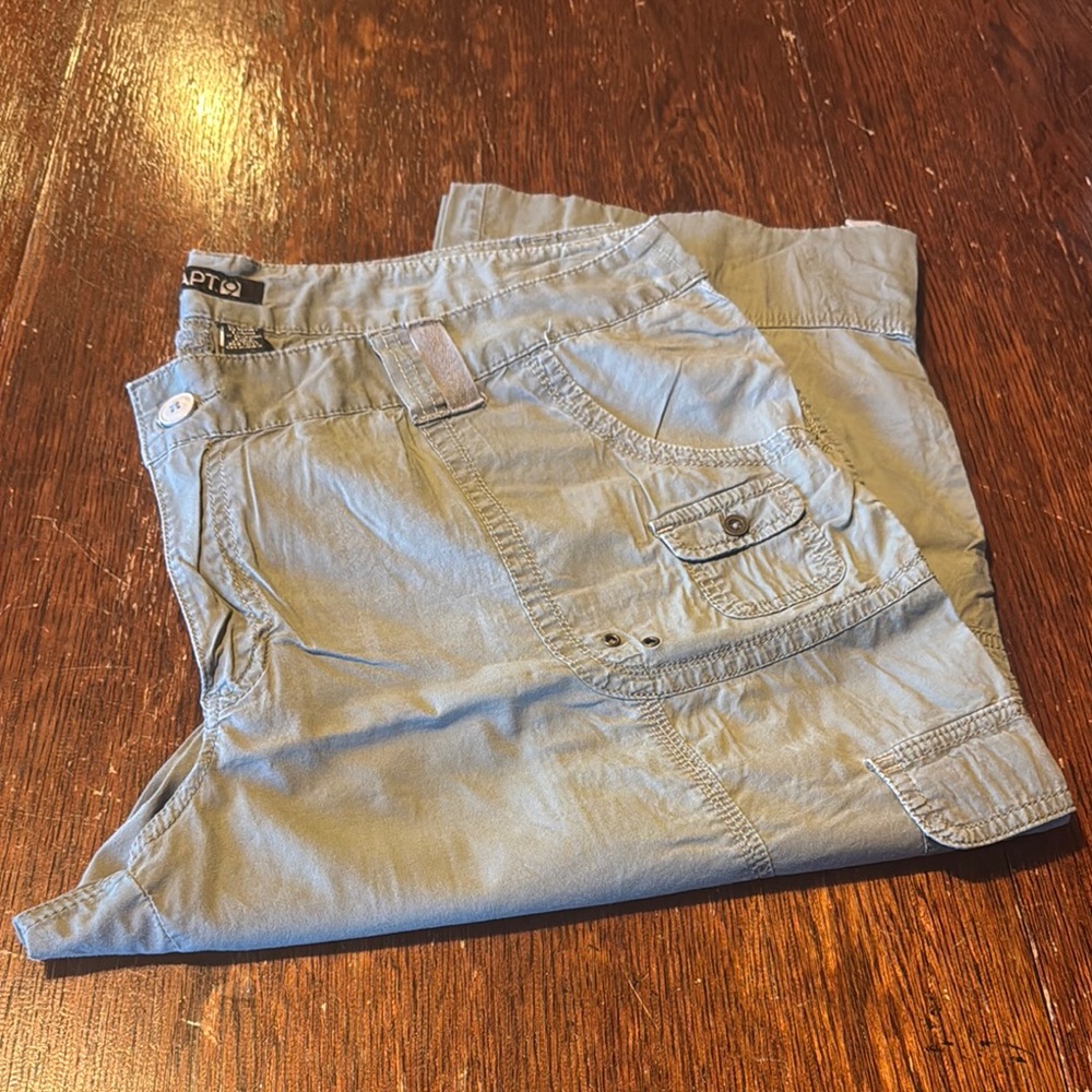Casual Olive Green Cargo Capris